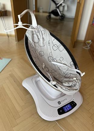 Заколихуючий центр  4moms mamaroo4