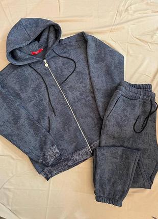 Женский спортивный костюм варенка