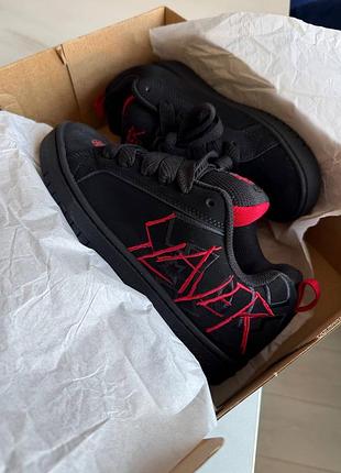Кроссовки dc х slayer court graffik black red