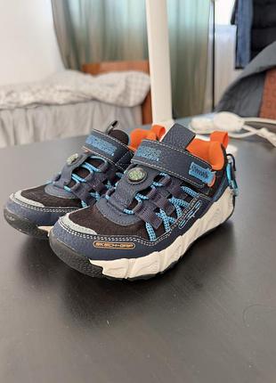 Дитячі кросівки