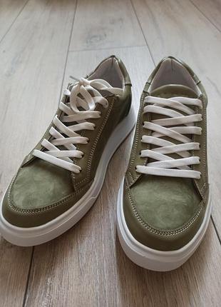 Ботинки женские