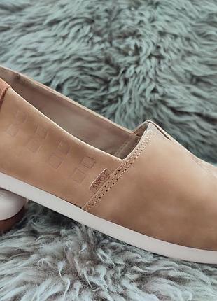 Жіночі базові мокасіни бренду toms 37 - 37.5 р