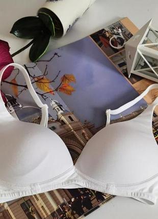 Брендовый мягкий бюстгальтер без косточек размера 70в