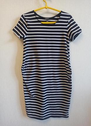 Платье в полоску, новое.классно сидит по фигуре. новая без бирки.