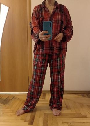 Хорошенька піжама костюм для дома і сна розмір 18