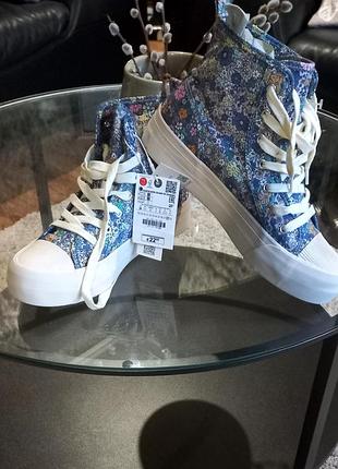 Кеди  zara.