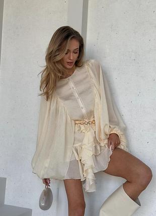 Воздушное платье с воланами