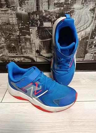 Підліткові кросівки new balance, розмір 40 євро