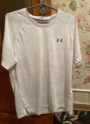 Термофутболка under armour