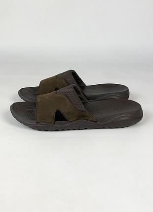 Шльопанці / тапочки crocs swiftwater slide оригінал чоловічі коричневі шкіряні розмір m10 / 42 - 43