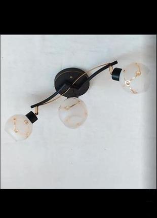 Люстра з поворотними плафонами на 3 лампи