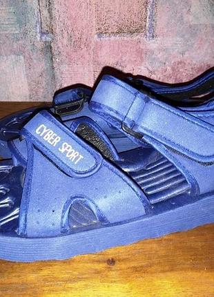 Сланці-босоніжки cyber sport