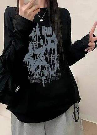 Лонгслив с принтом звезды