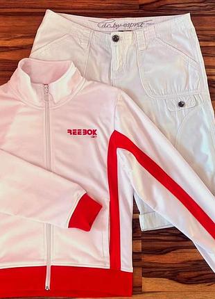 Модный летний комплект: белые шорты-карго "esprit" и бомбер "reebok"