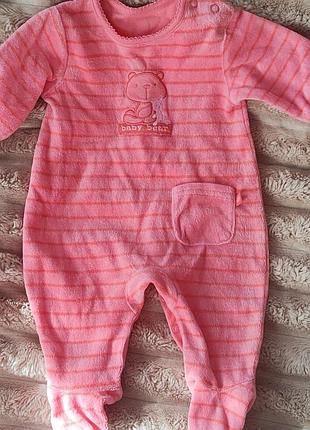 Комбинезон 
человечек 3
1-3 мес велюровый