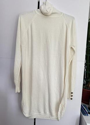 Біле плаття з горловиною від tu