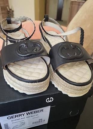 Шкіряні босоніжки від gerry  weber