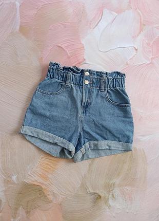 Джинсовые шорты