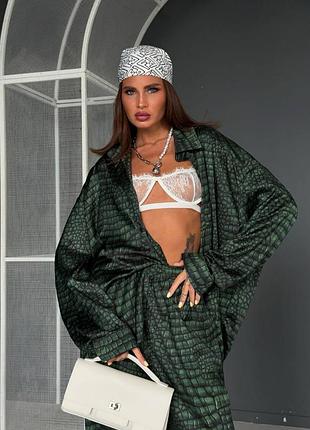 Костюм люкс класу