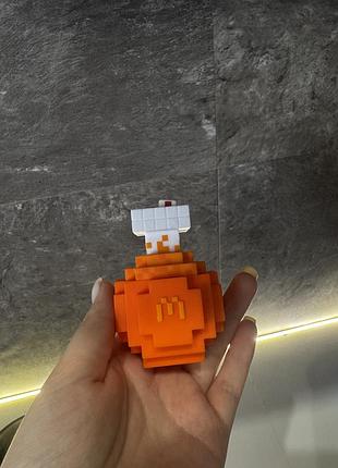 Іграшка з макдональдс з неактиваваною карткою!