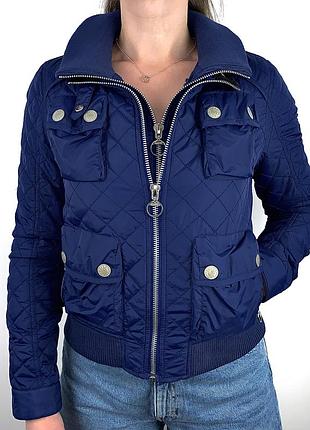 Стьобана жіноча куртка