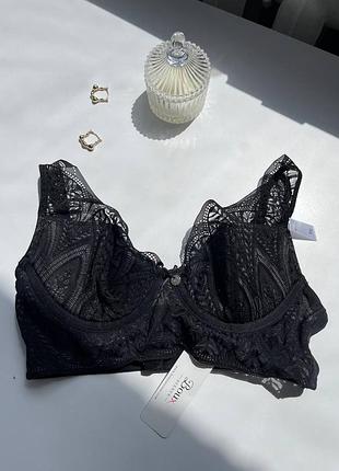 Бюстгальтер