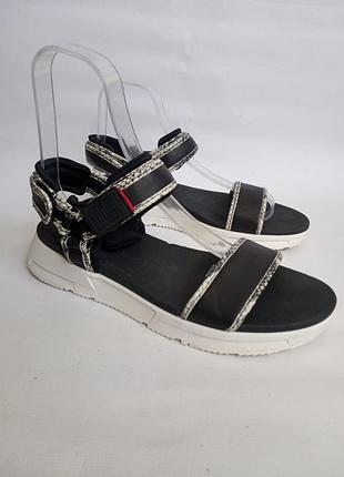Босоніжки fitflop