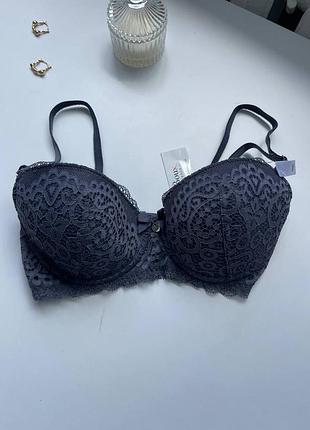 Бюстгальтер