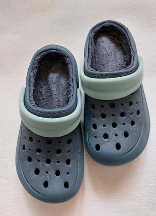 Шлепанцы с теплой серединой