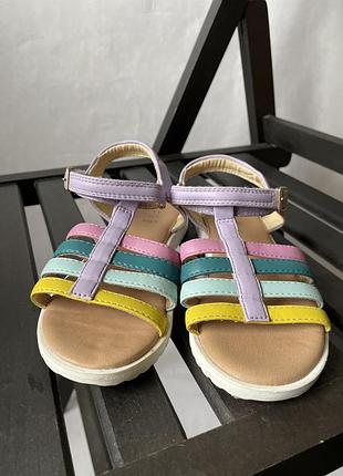 Босоніжки для дівчинки 2