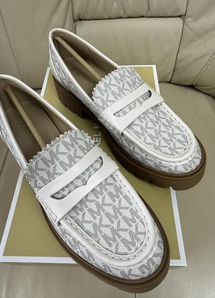 Женские лоферы michael kors