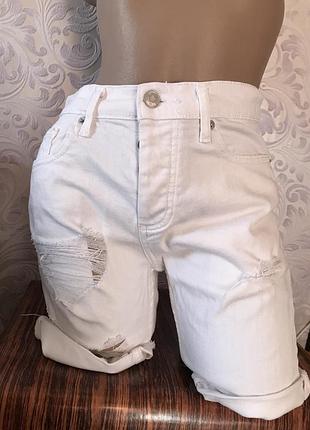 Белые джинсовые шорты topman