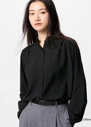 Женская блуза с оборками uniqlo