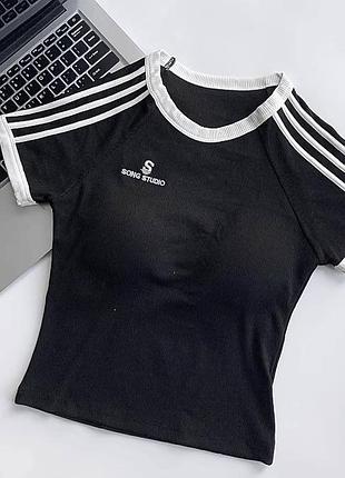 Стильний топ з чашками