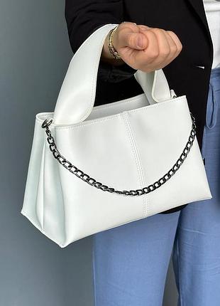 Сумка білого кольору