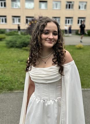 Випускна сукня , дизайнерська