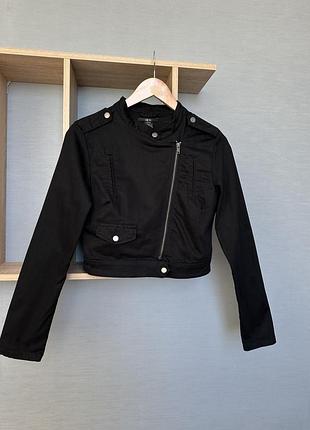 Вкорочена легенька курточка ellos