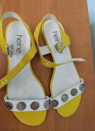 Босоніжки heine