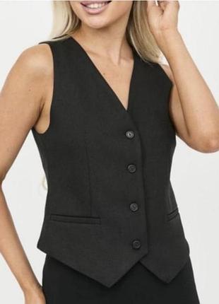 Стильна трендова чорна жилетка від бренду tailored fit