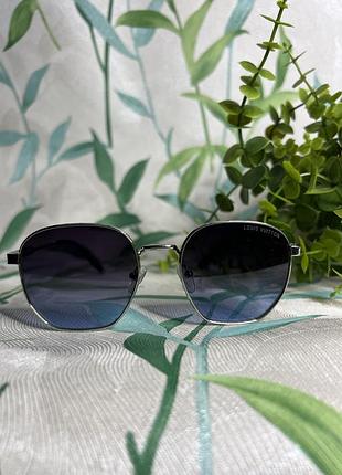 Сонцезахисні окуляри