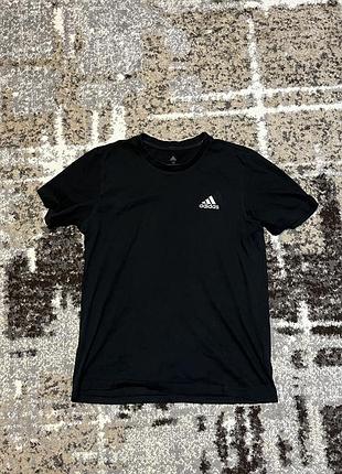 Футболка adidas оригінальна