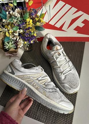 Оригинальные кроссовки saucony