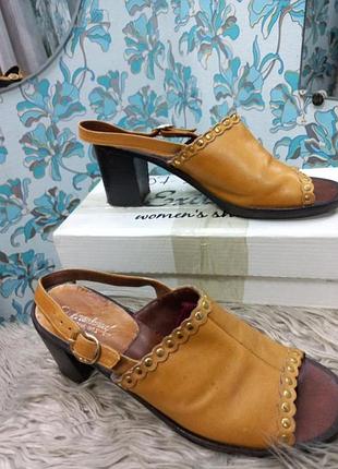 Стильные кожаные женские босоножки el transvaal