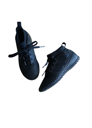 Оригінальні футбольні сороконіжки adidas