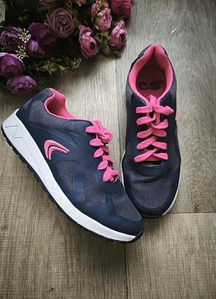 Кросівки clarks на дівчинку, р. 33.