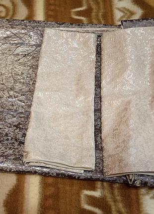 Комплект шикарного постельного белья, размер 2.20×2.20.