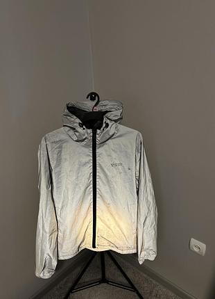 Чоловіча вітровка