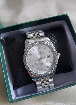 Женские часы времени в коробке 128