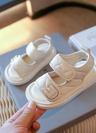 Босоніжки для дівчинки 3