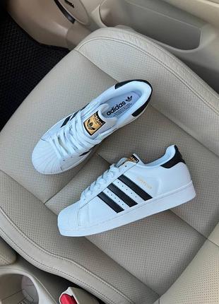 Adidas superstar